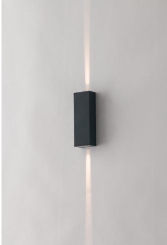 Applique per esterno in termoplastica antracite IP65 led integrato luce natura 4000°k disponibile in due modelli LASER Applique per esterno in termoplastica antracite IP65 led integrato luce natura 4000°k disponibile in due modelli LASER